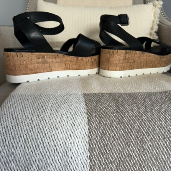 Franco Sarto Platform Sandals - Picture 4 of 8